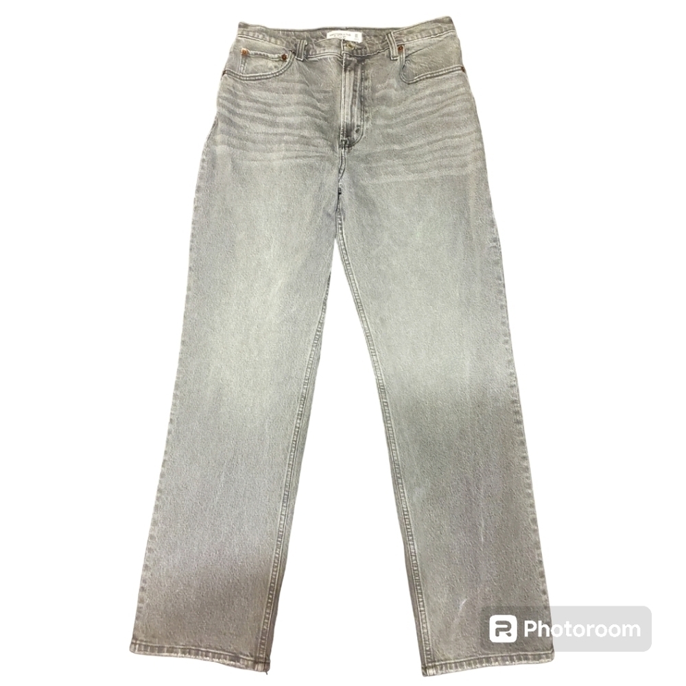 Abercrombie & Fitch 90's  Straight Ultra High Rise Jeans Size 30/10 Grey